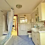 Apartment Laura House *