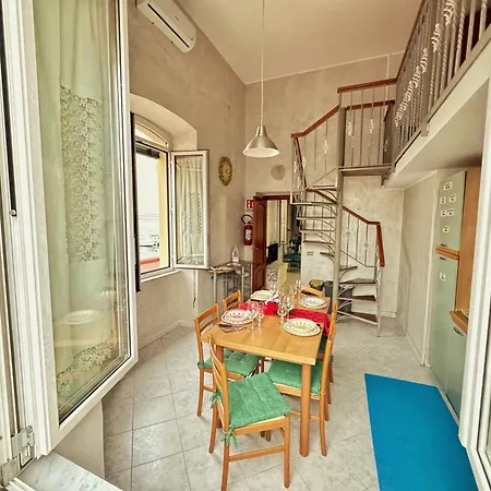 Apartment Laura House Naples
